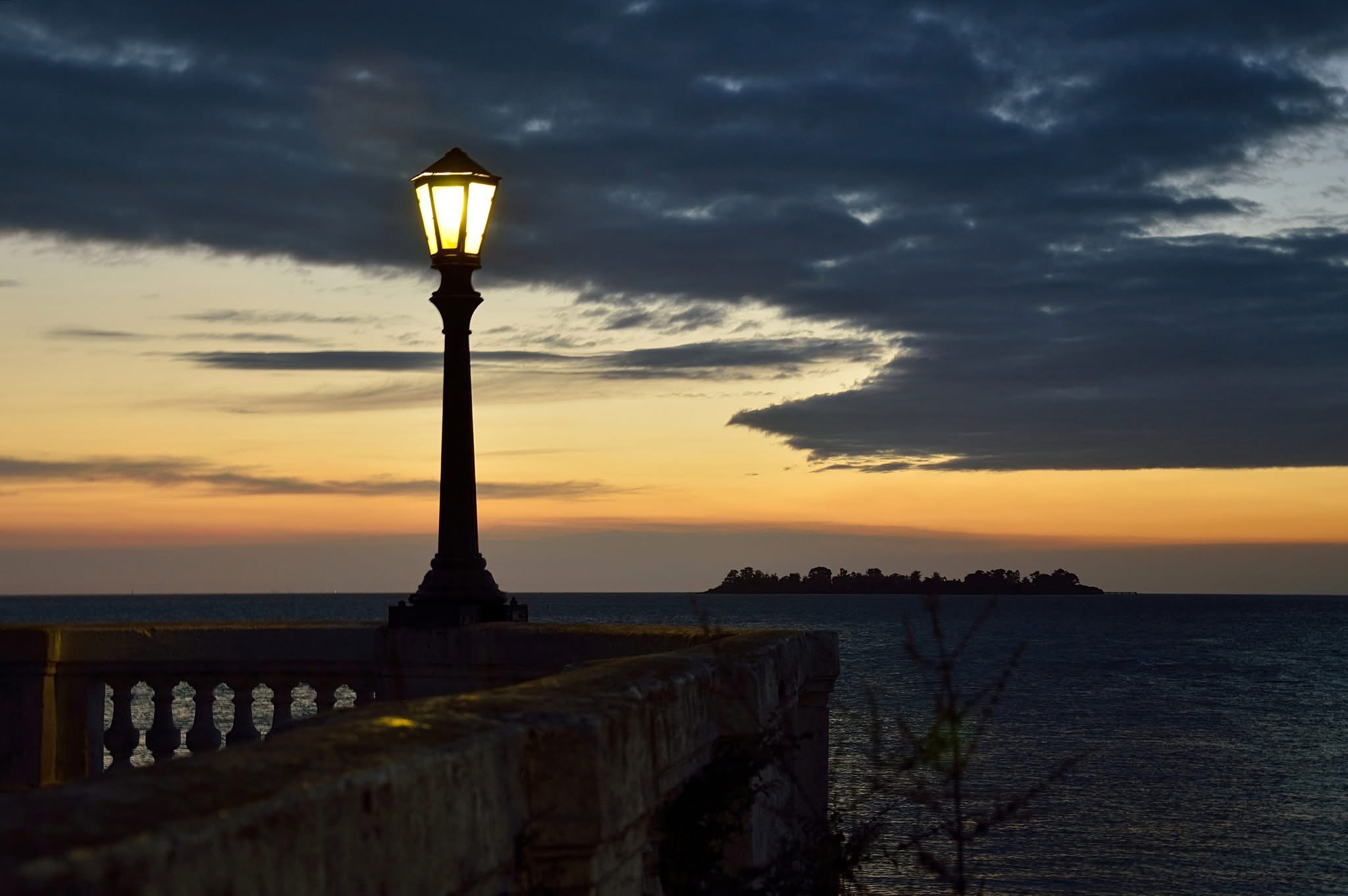 Sunset Lamppost